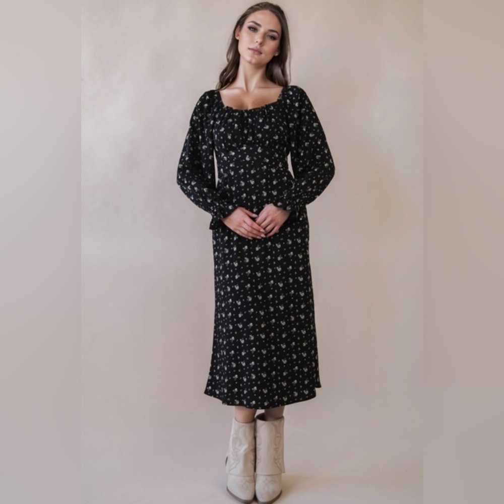 Very J Black Floral Maxi Dress